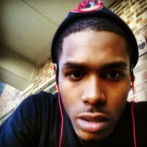 Meet your Posher, Derrick